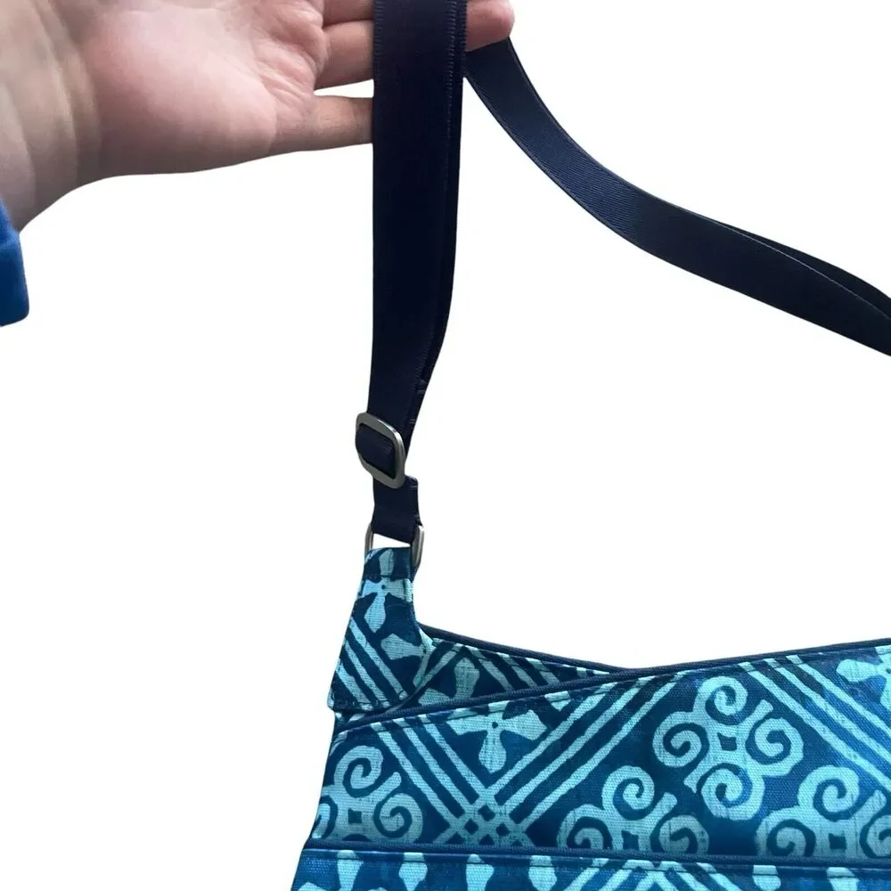 Vera Bradley Y2k Blue Geometric Seatbelt Shoulder Travel Bag Purse‎